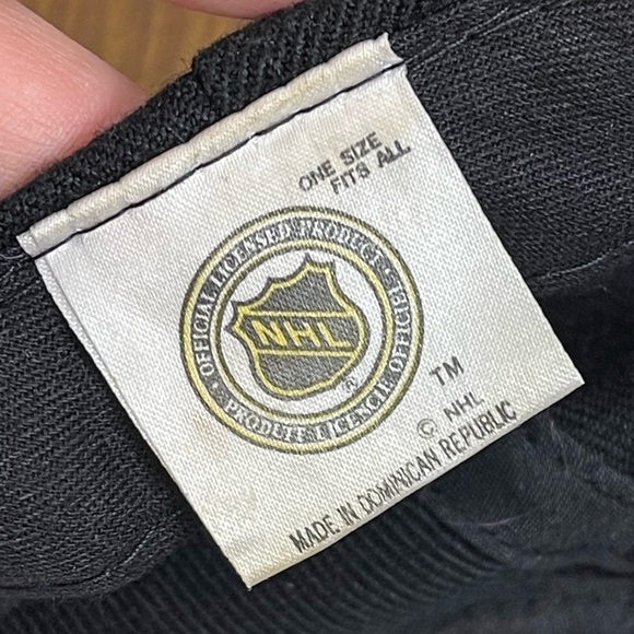 Vintage Logo Athletics NHL Boston Bruins baseball cap - Picture 8 of 10